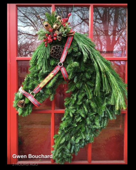 Horse Wreath/Barn Board Sign Workshop at Indulgence Coffee Lounge Indian Head Tues. Dec. 18th at 7 pm.